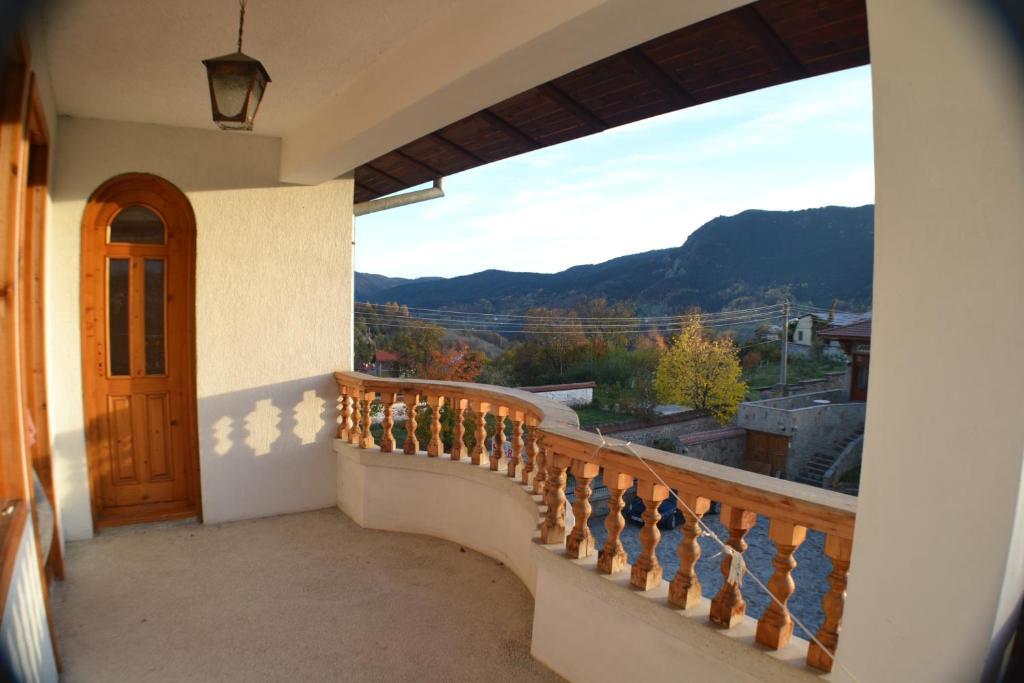 Family Hotel Silver Smolyan Phòng bức ảnh