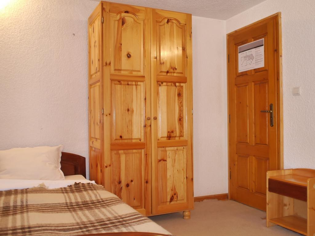 Family Hotel Silver Smolyan Ngoại thất bức ảnh